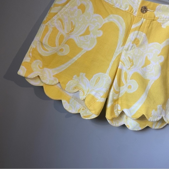 ๐๐ Lilly Pulitzer the buttercup shorts size 0 scalloped shorts ๐ ๐ - Picture 4 of 10